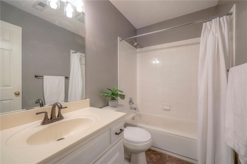 9509 E 79th Street Property Photo