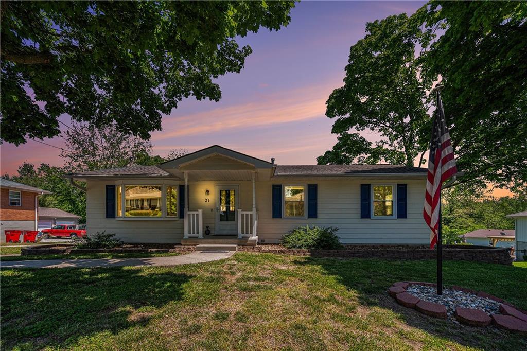 21 Country Club Terrace Property Photo