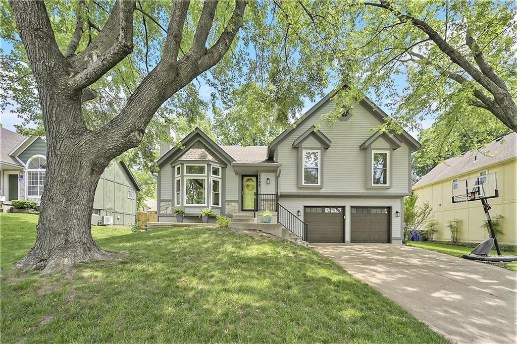 1153 E Yesteryear Drive Property Photo 1