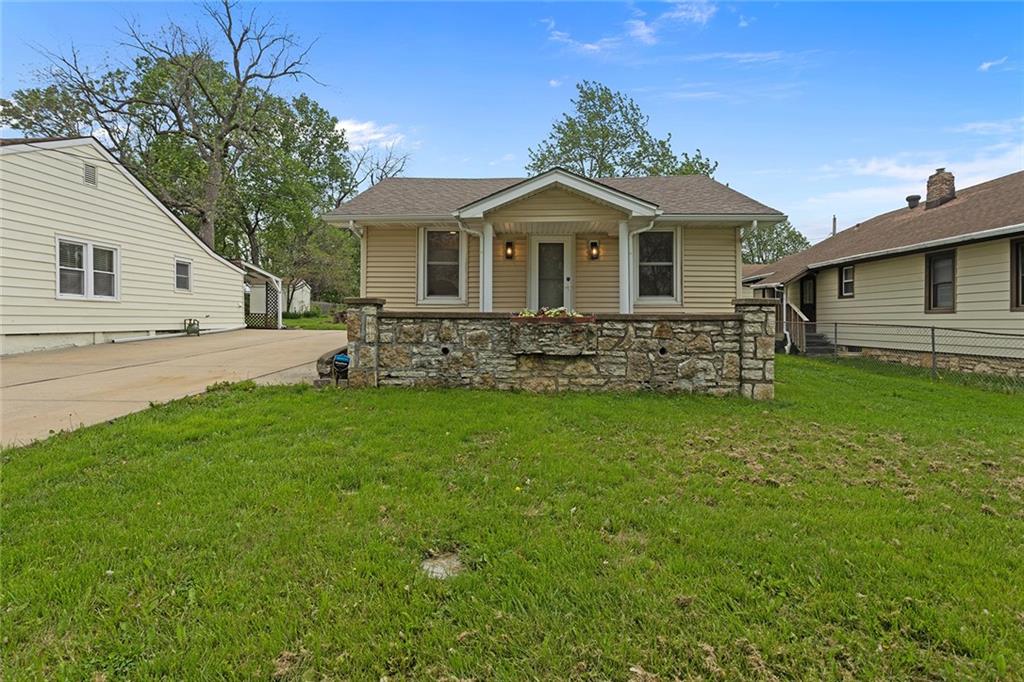 4433-4437 N Jackson Avenue Property Photo