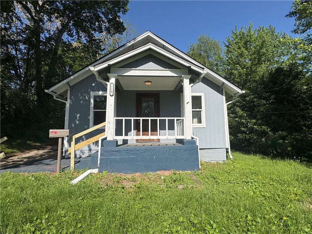 710 N Willis Avenue Property Photo 1