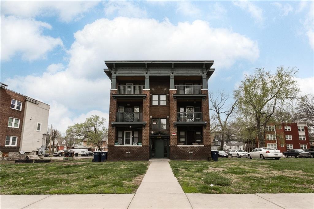 2713-2715 Benton Boulevard Property Photo