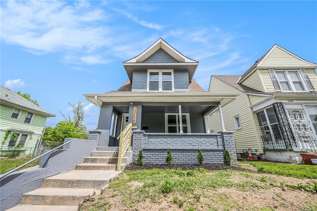 2206 E 30th Street Property Photo