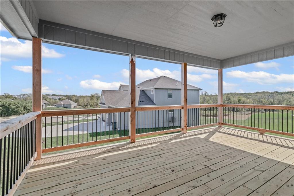 10205 N Winchester Avenue Property Photo 11