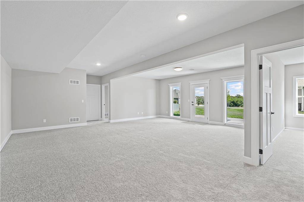 10205 N Winchester Avenue Property Photo 13