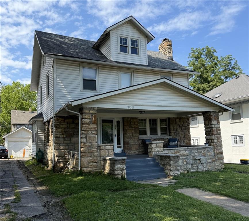 108 W 61st Terrace Property Photo 1