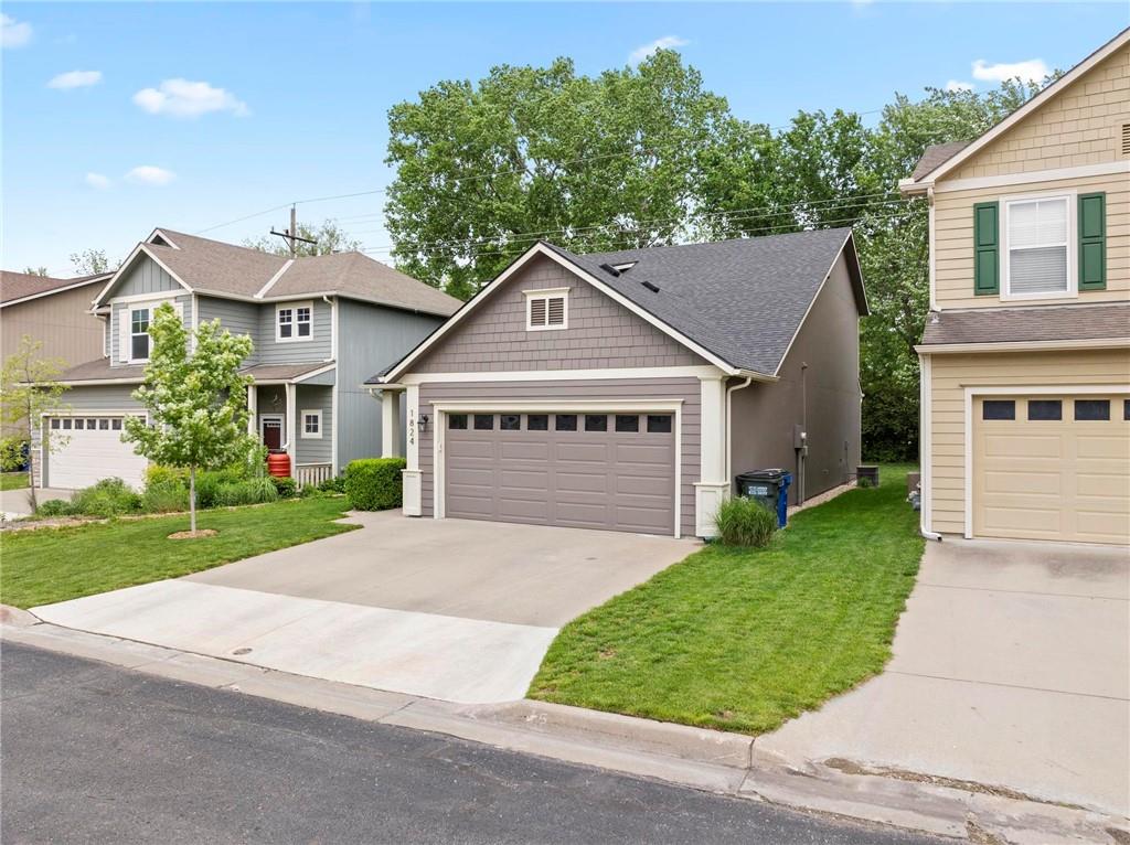 1824 Villo Woods Court Property Photo 1