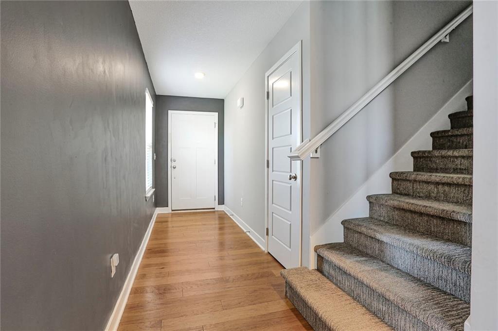 27614 E Red Fox Street Property Photo 5