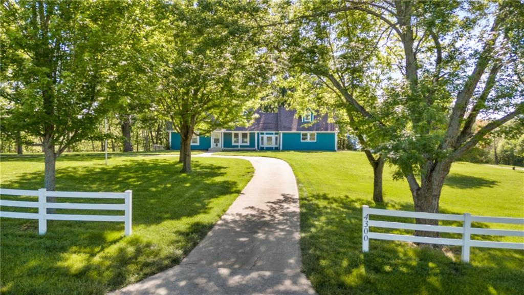 4300 Country Squire Lane Property Photo
