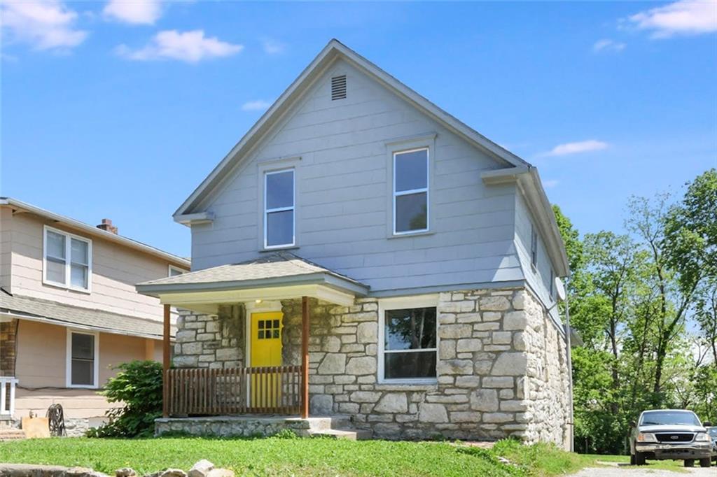 2409 Oakley Avenue Property Photo