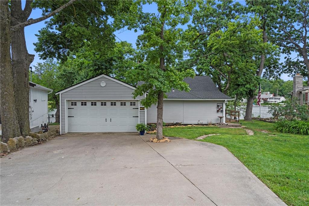 72 Beach Drive Property Photo 1