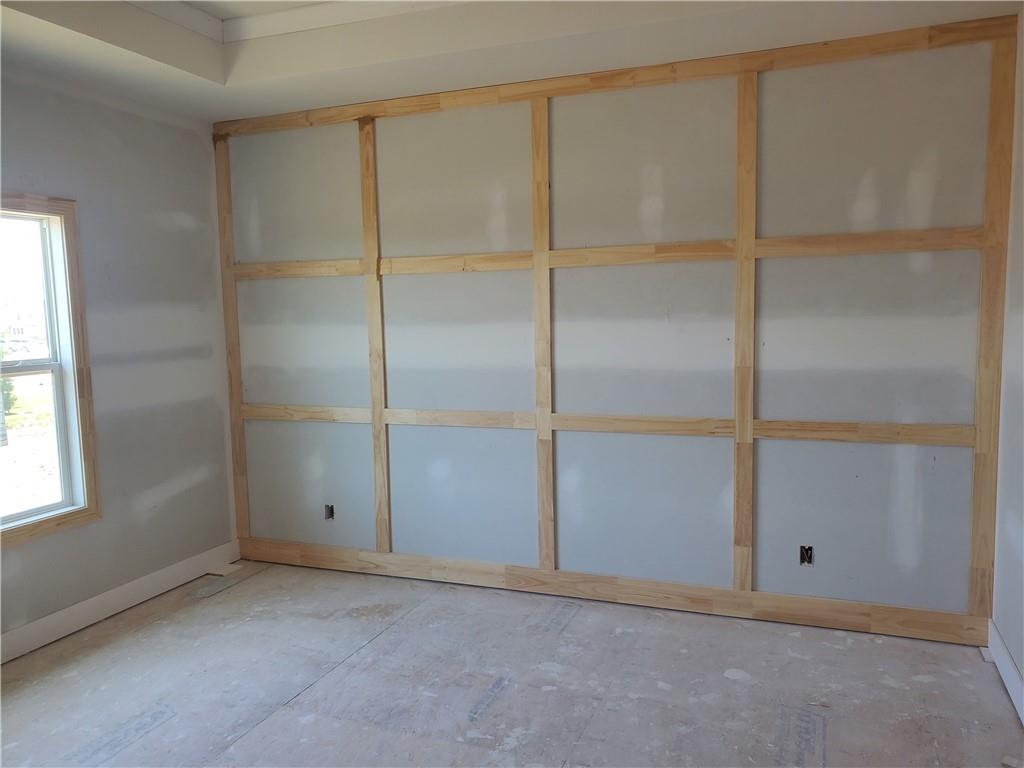 17125 W 168th Place Property Photo 6