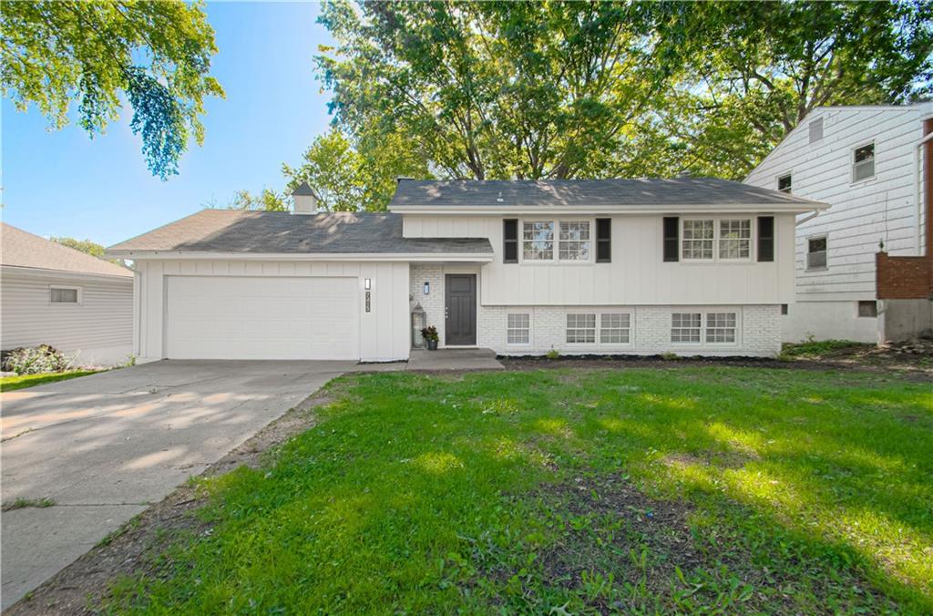7415 Ash Avenue Property Photo 1