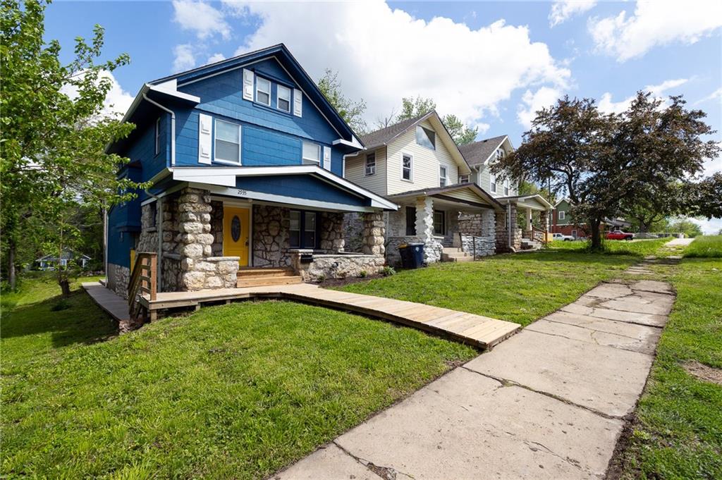 2935 Wayne Avenue Property Photo