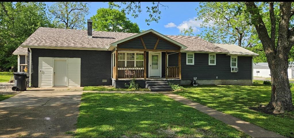 305 8th Street