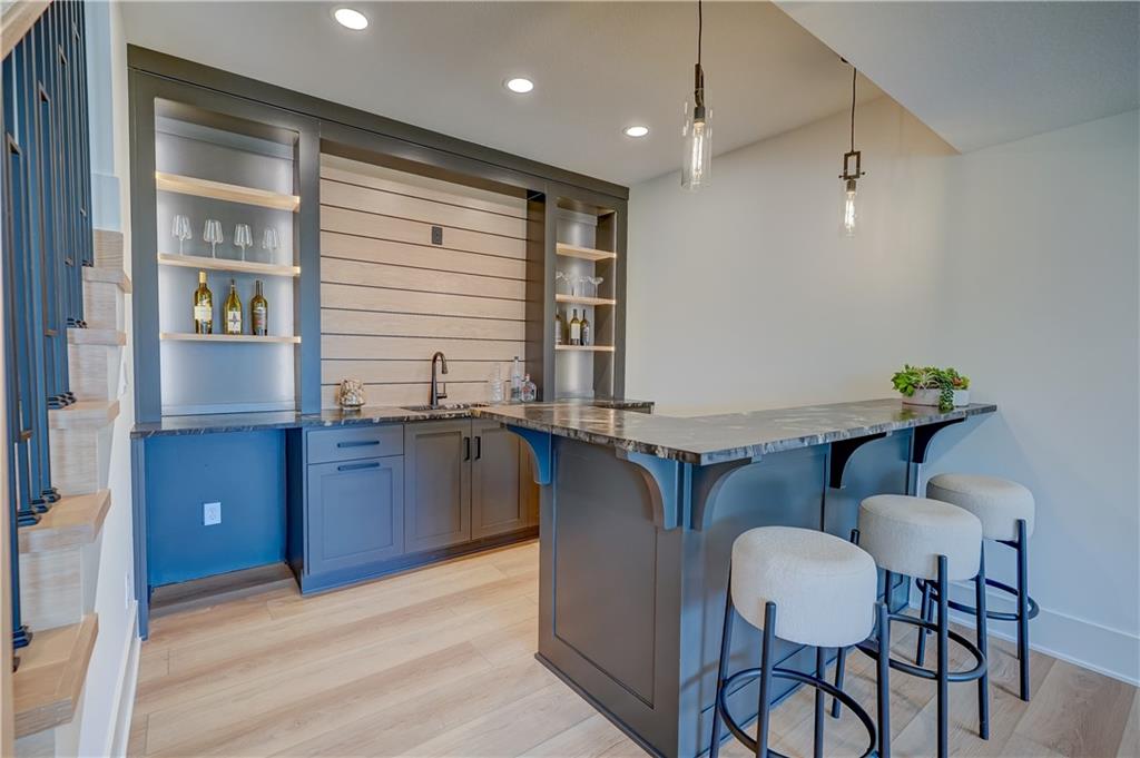 579 South Shore Drive Property Photo 41