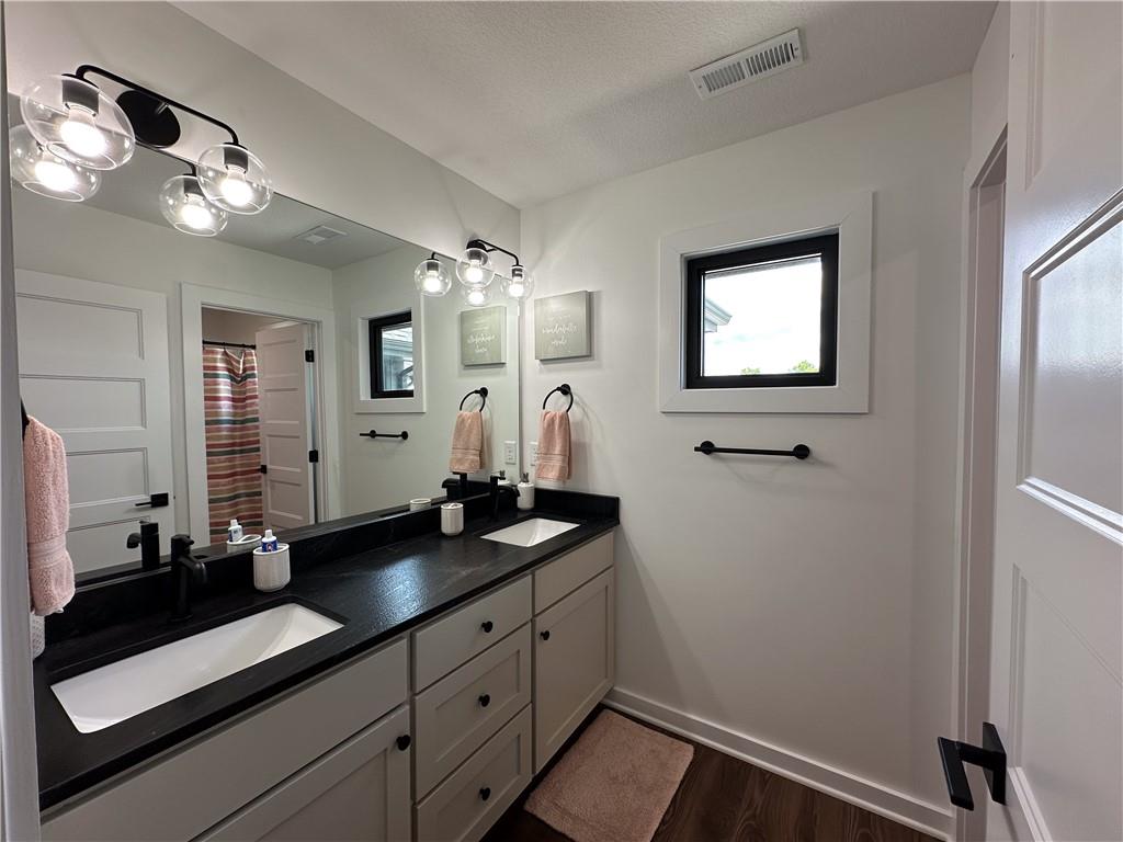 1301 Larson Avenue Property Photo 34