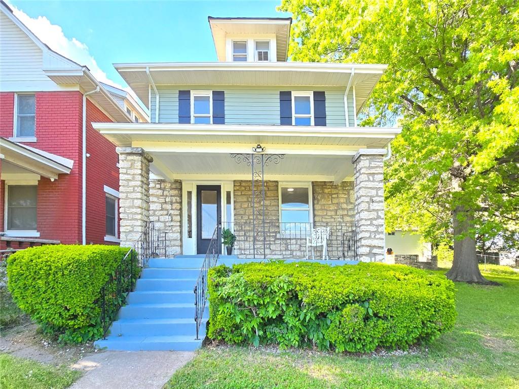 544 Everett Avenue Property Photo