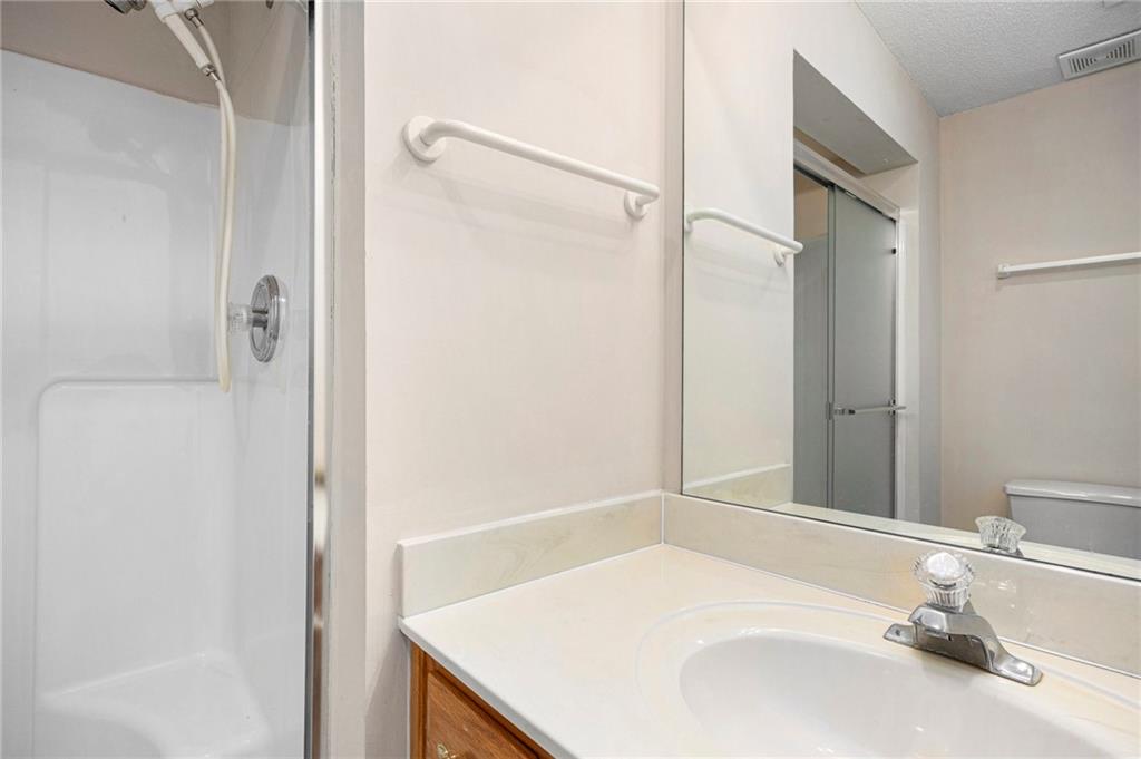 7001 W 157th Terrace Property Photo 23