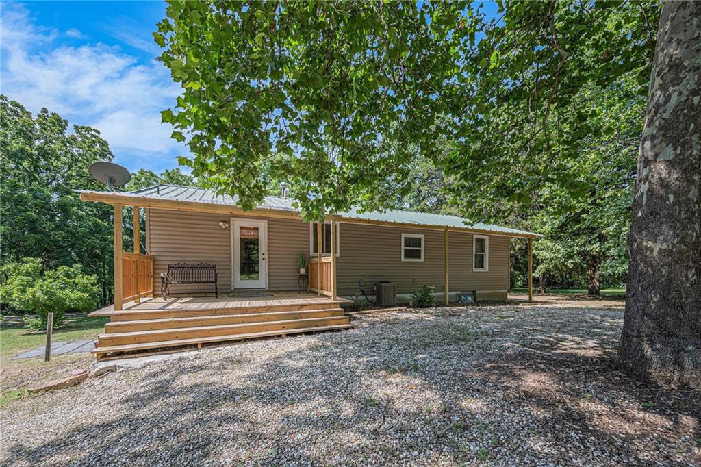10618 Kaw Drive Property Photo 1