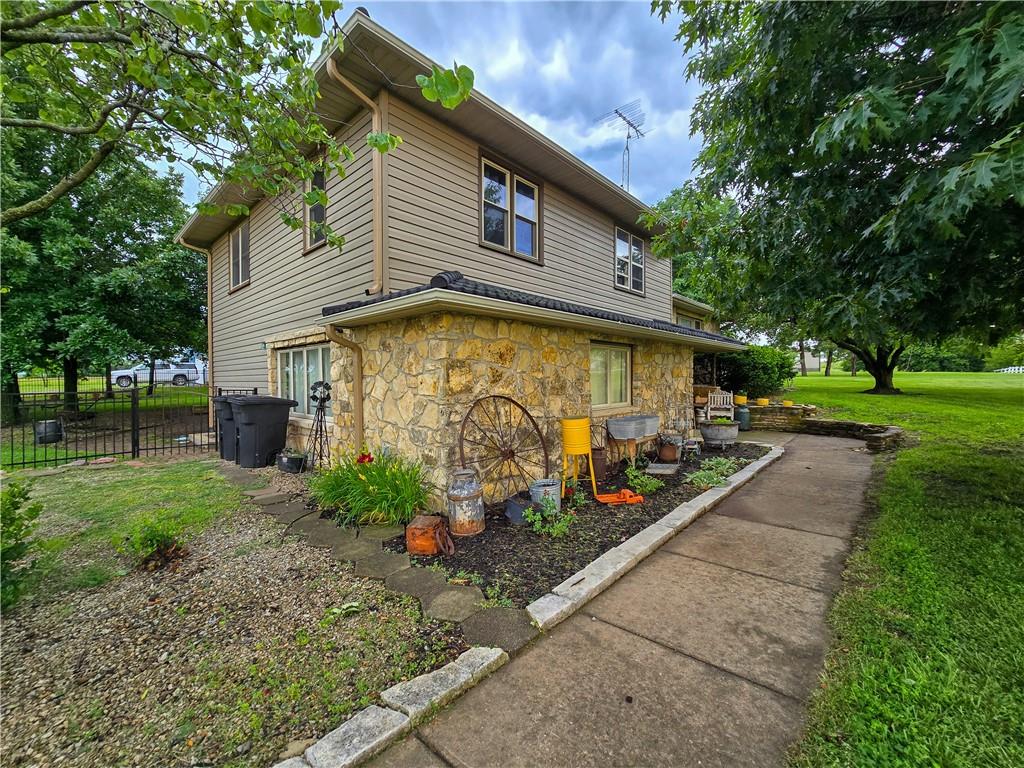 1067 56 Highway Property Photo 3