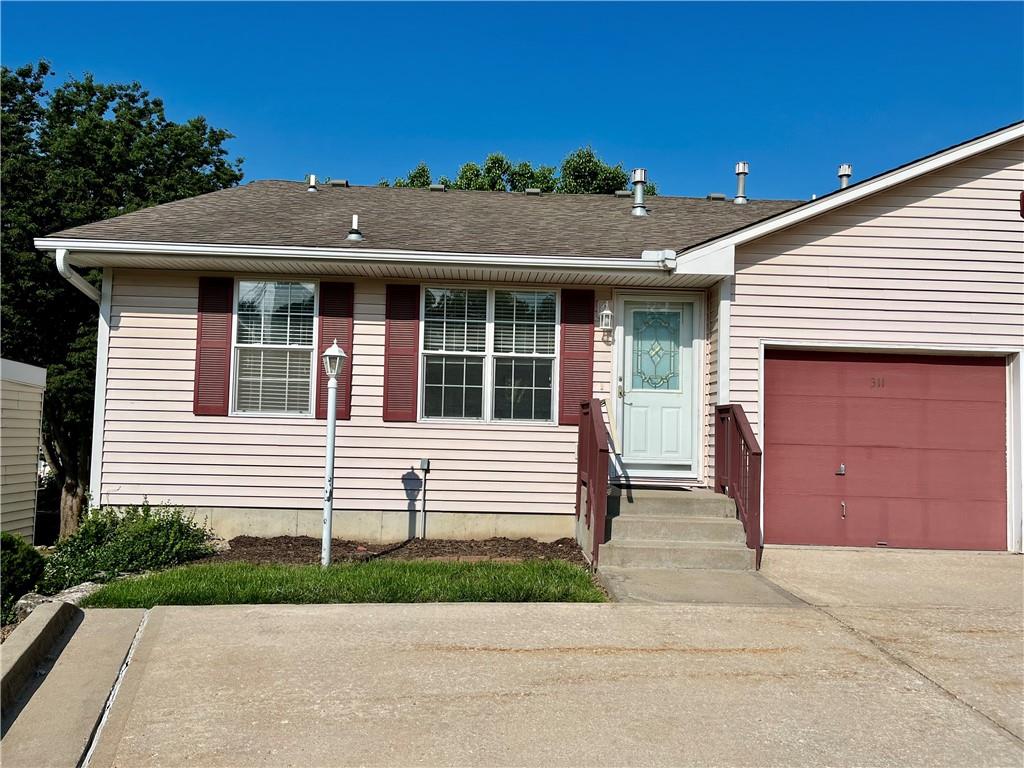 311 E Hansen Court Property Photo 1