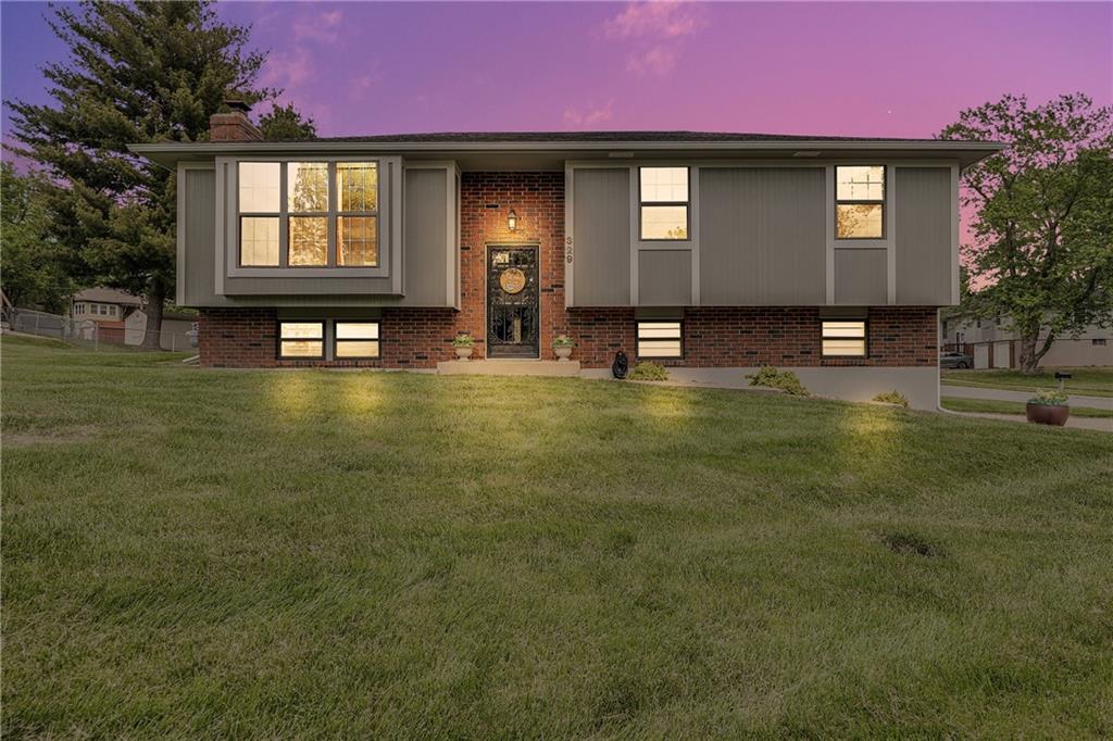 329 S Kendall Avenue Property Photo