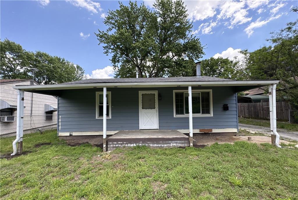 809 S Carlisle Avenue Property Photo