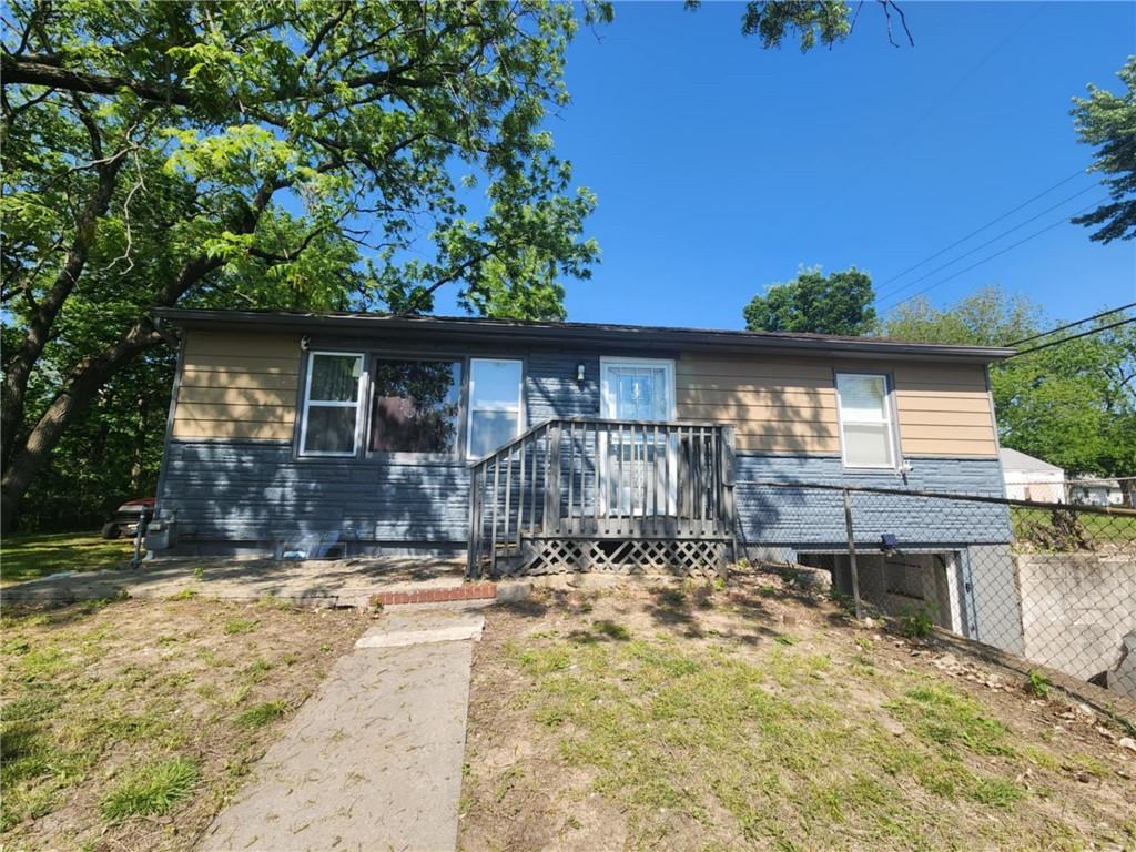 1008 S Scott Avenue Property Photo