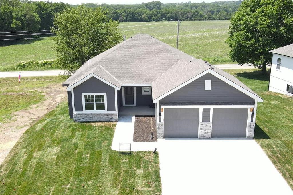 101 Sally Circle Property Photo 1