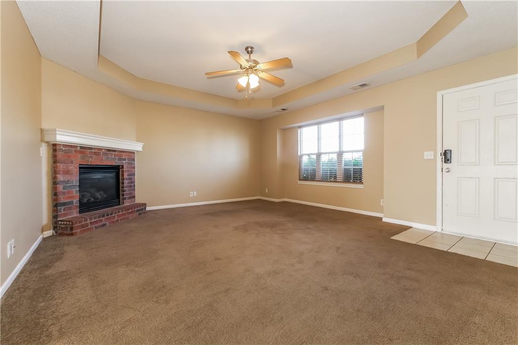 735 Seminole Court Property Photo 3