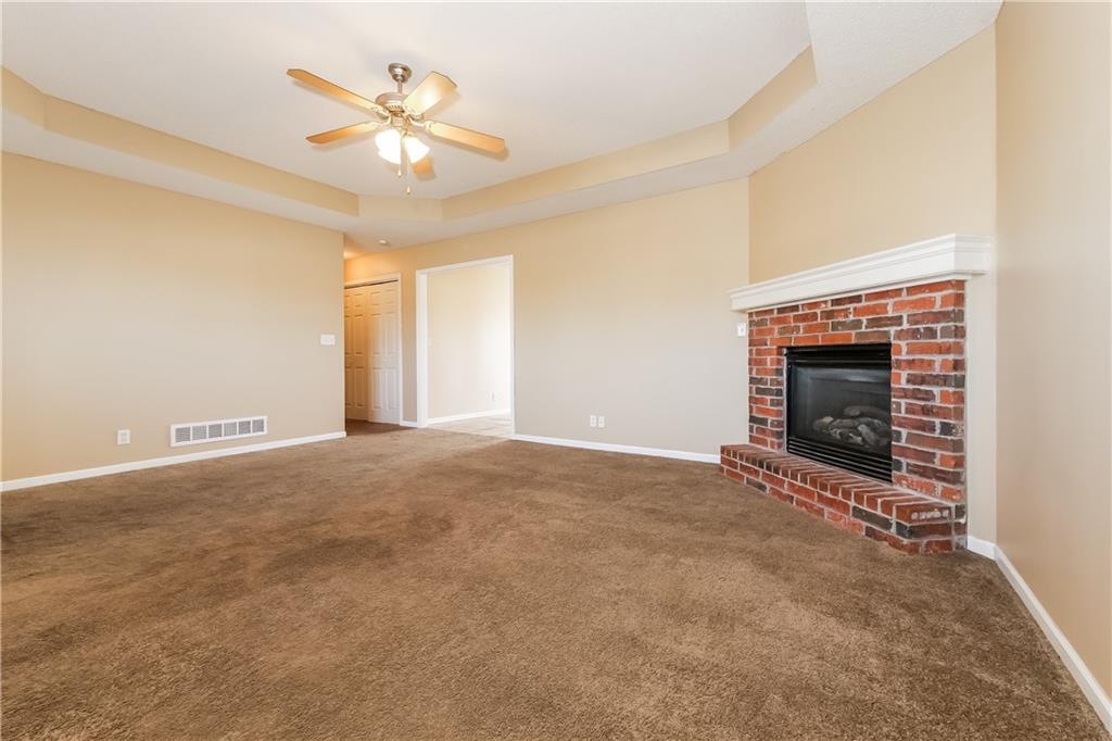 735 Seminole Court Property Photo 5