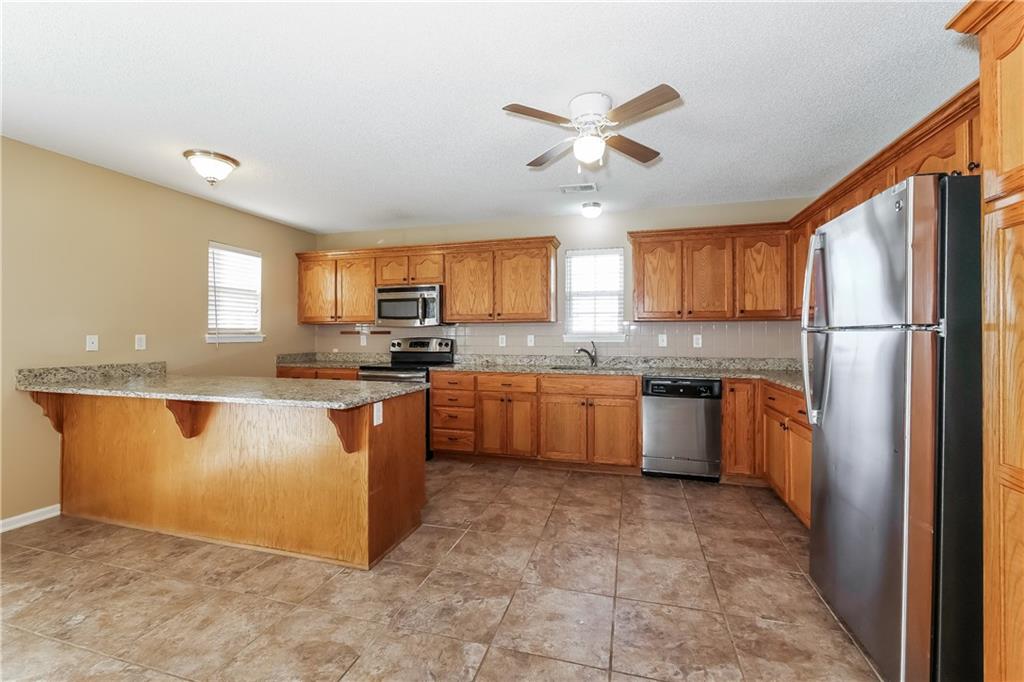 735 Seminole Court Property Photo 7