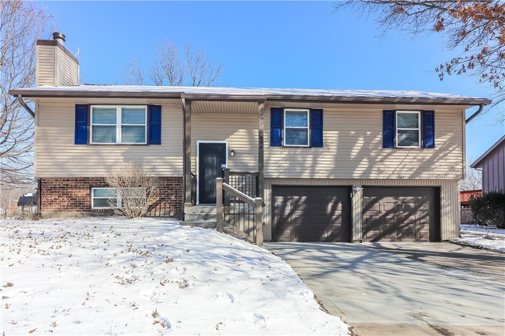 908 Hillcrest Street Property Photo