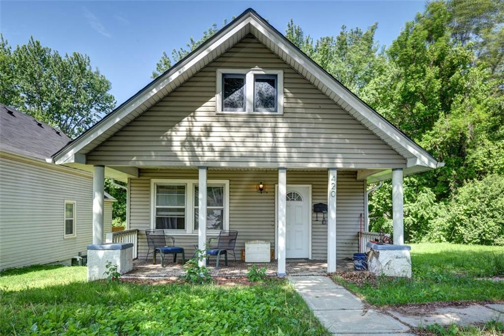 420 N White Avenue Property Photo 1