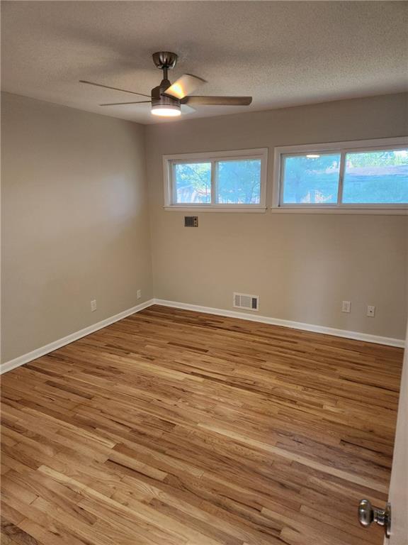 300 Jones Avenue Property Photo 7
