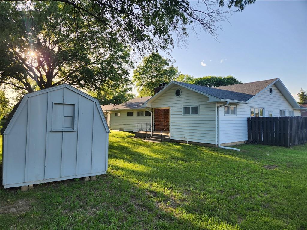 300 Jones Avenue Property Photo 15