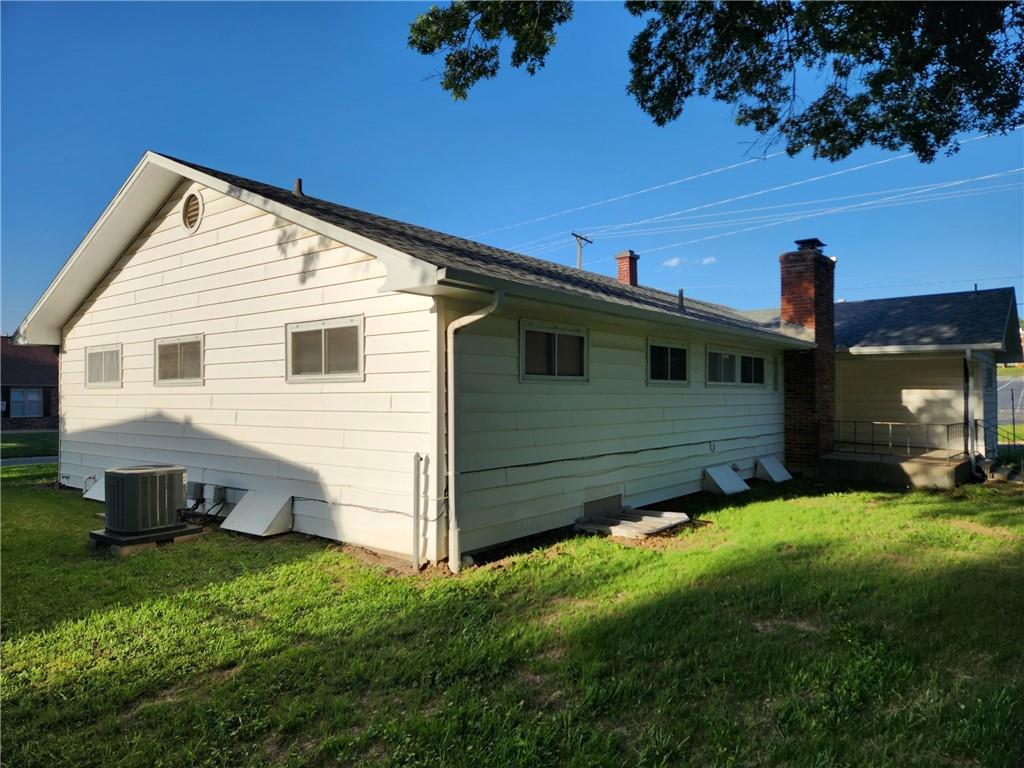 300 Jones Avenue Property Photo 16