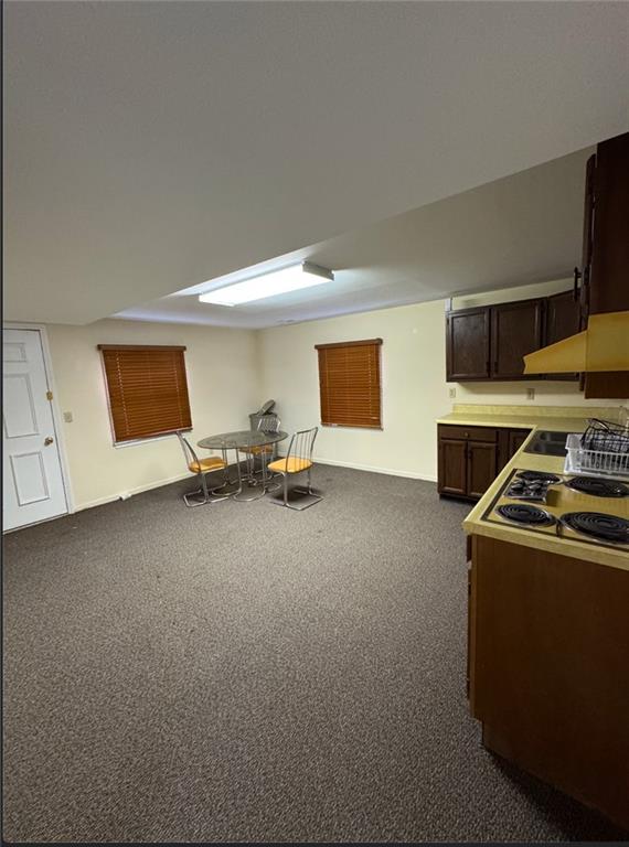 112 E 10th Street Property Photo