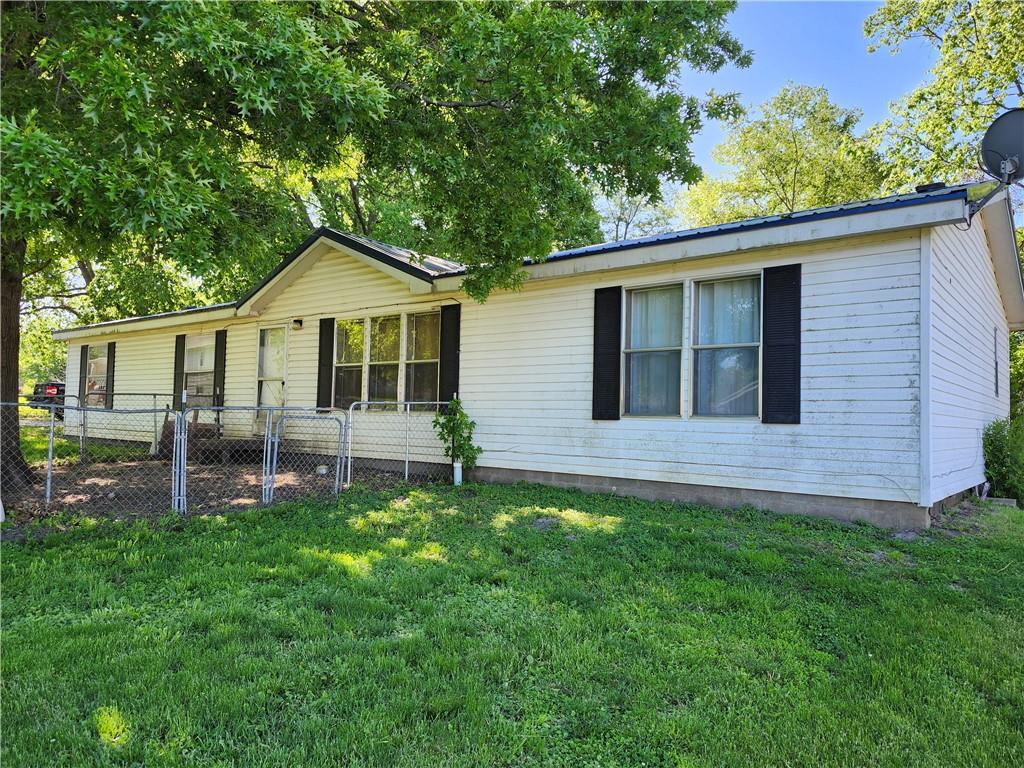 708a Prichard Street Property Photo 1