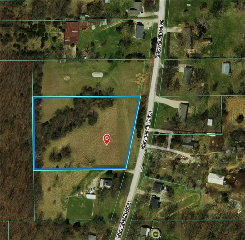 930 Edwardsville Drive Property Photo 1