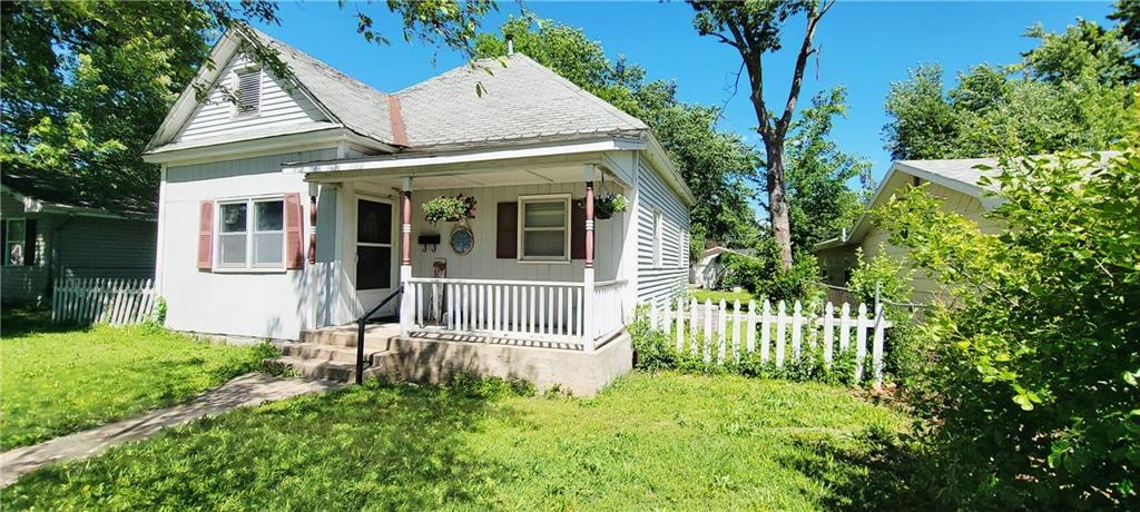 421 N Kentucky Street Property Photo 1