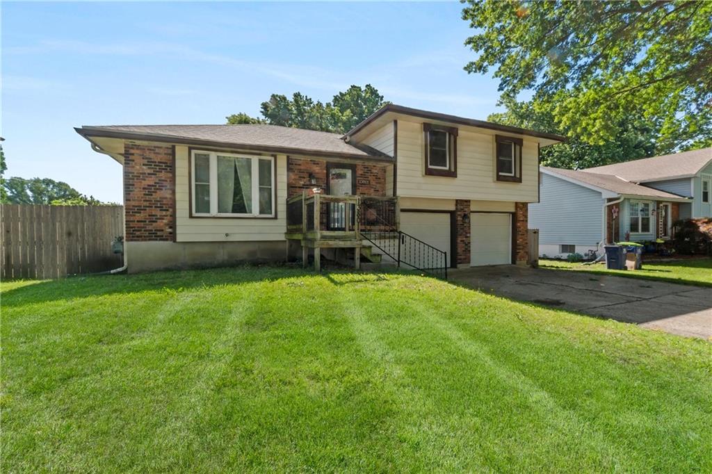 13801 Lowell Avenue Property Photo