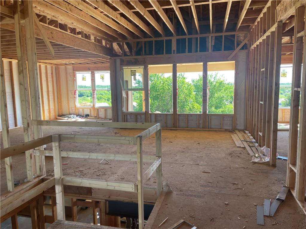 1221 S Desoto Road Property Photo 6