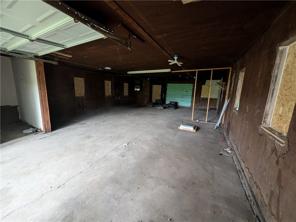 303 N Main Street Property Photo 9