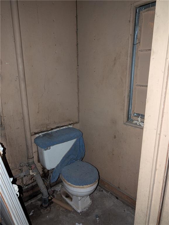 303 N Main Street Property Photo 13