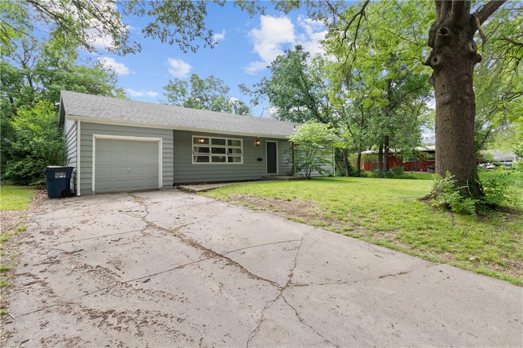 1946 Alabama Street Property Photo 1