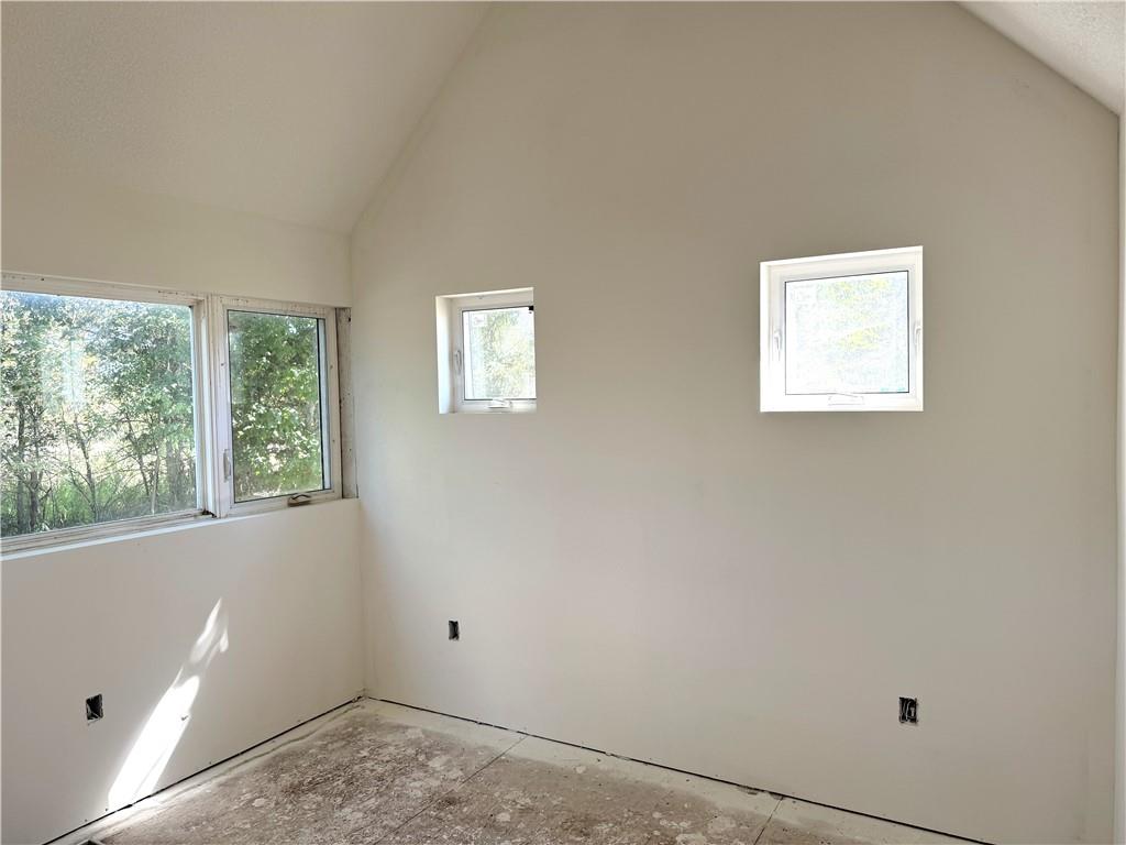 258 Sycamore Drive Property Photo 10