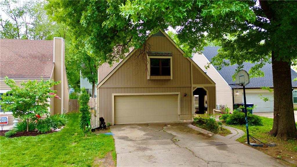 3120 S Creekwood Drive Property Photo 1
