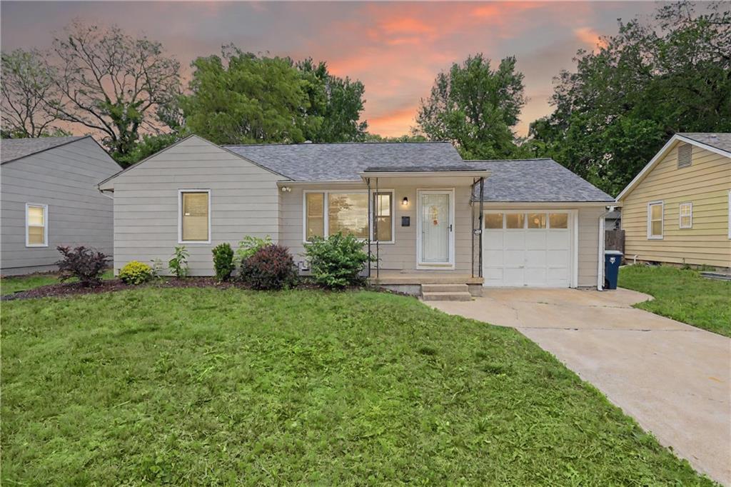 8604 E 79th Street Property Photo